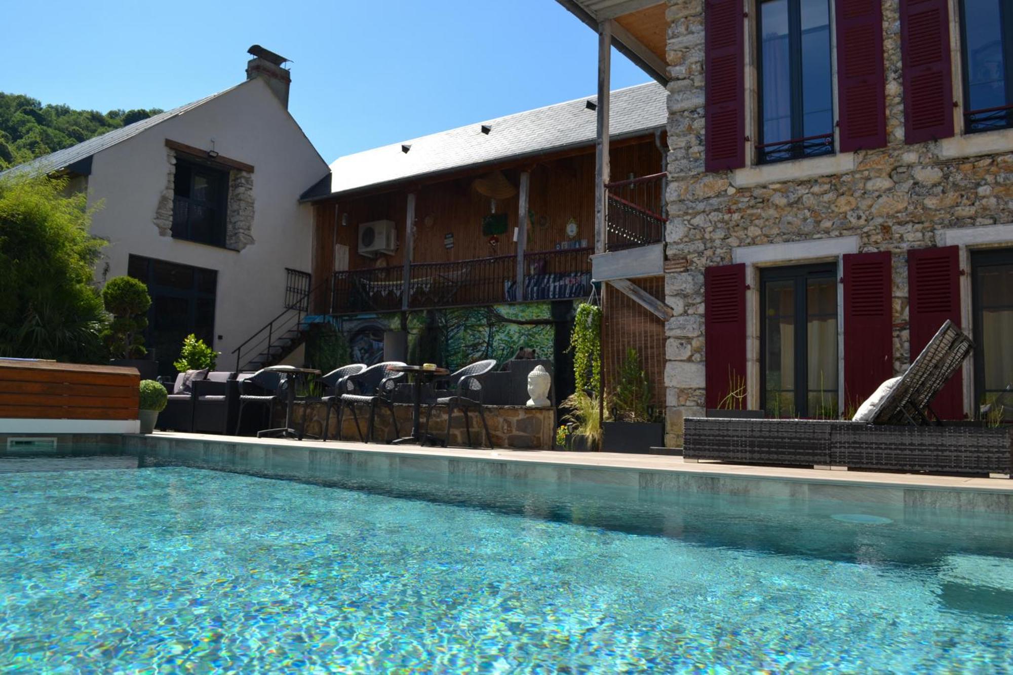 A Nouste Chambres D'Hotes Et Gite Only Adults Campan Bagian luar foto