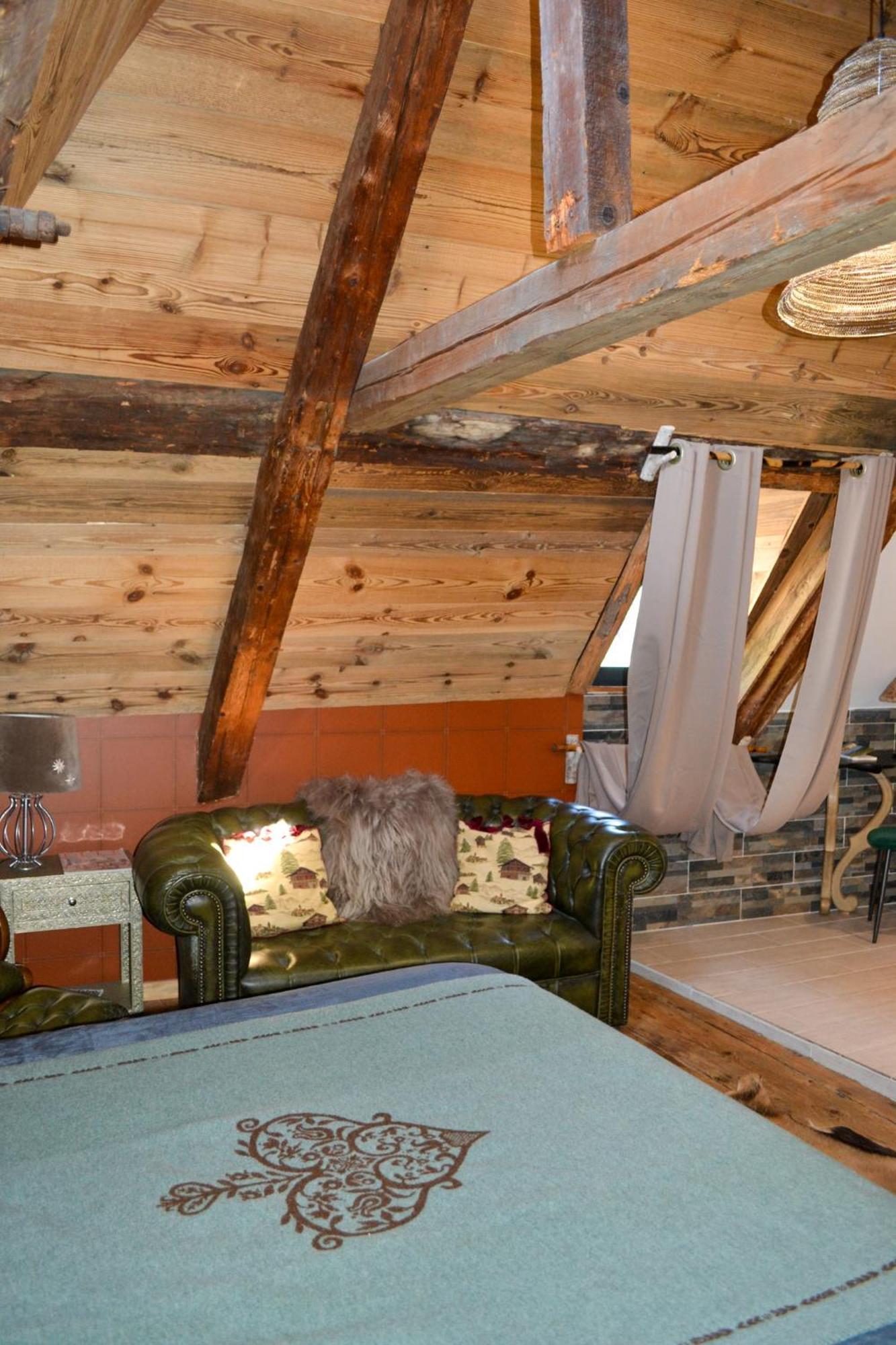 A Nouste Chambres D'Hotes Et Gite Only Adults Campan Bagian luar foto