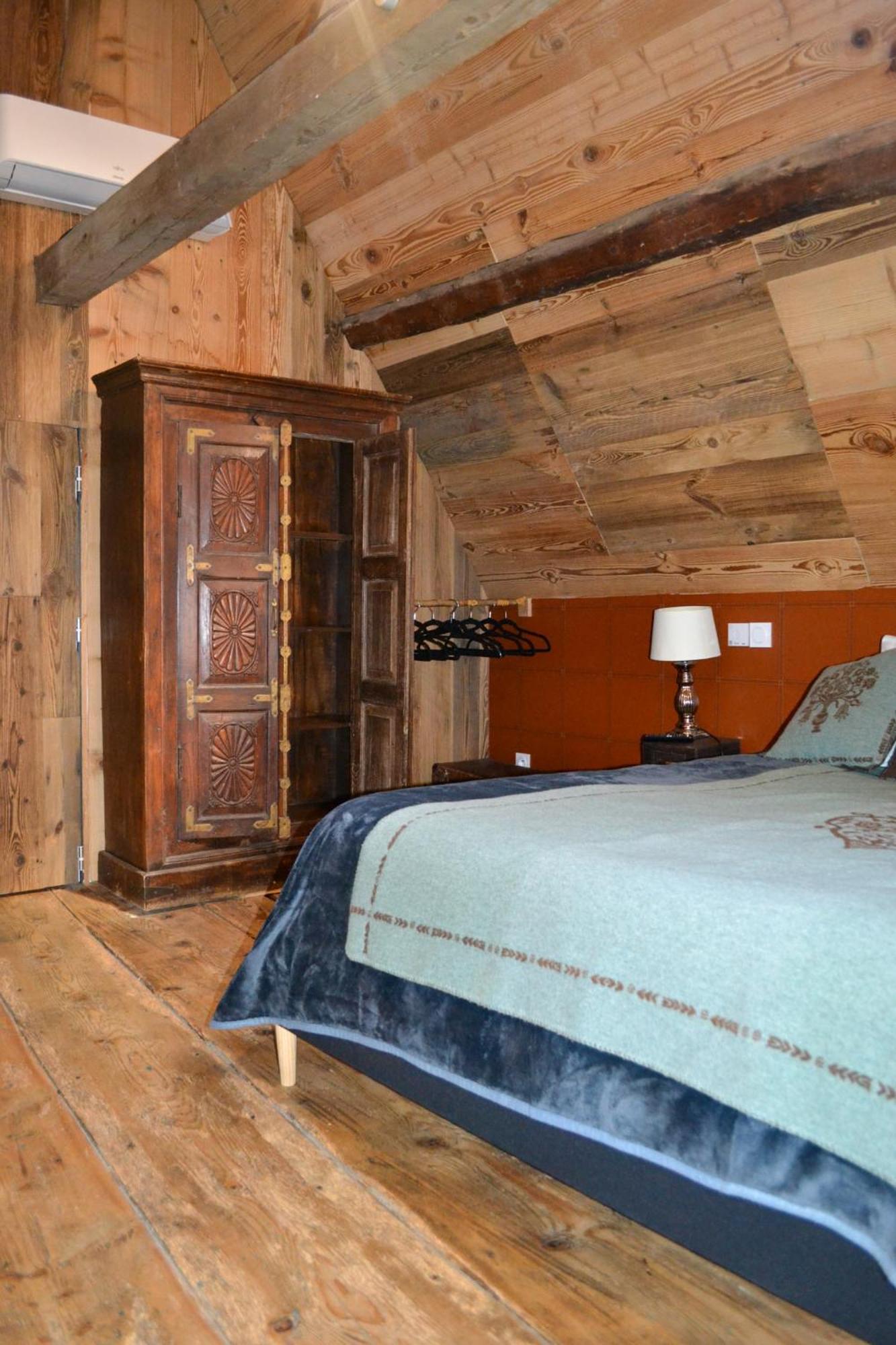 A Nouste Chambres D'Hotes Et Gite Only Adults Campan Bagian luar foto