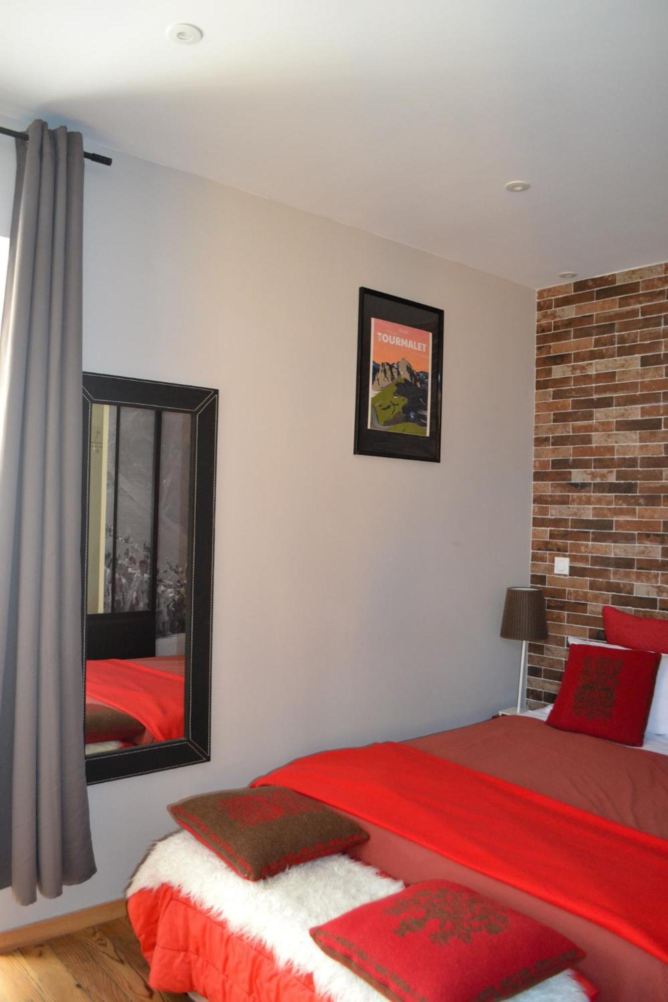 A Nouste Chambres D'Hotes Et Gite Only Adults Campan Bagian luar foto